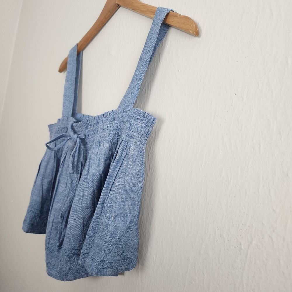 American Eagle Blue Denim Chambray Floral Embroidered Crop Top NWT Small - Picture 3 of 10